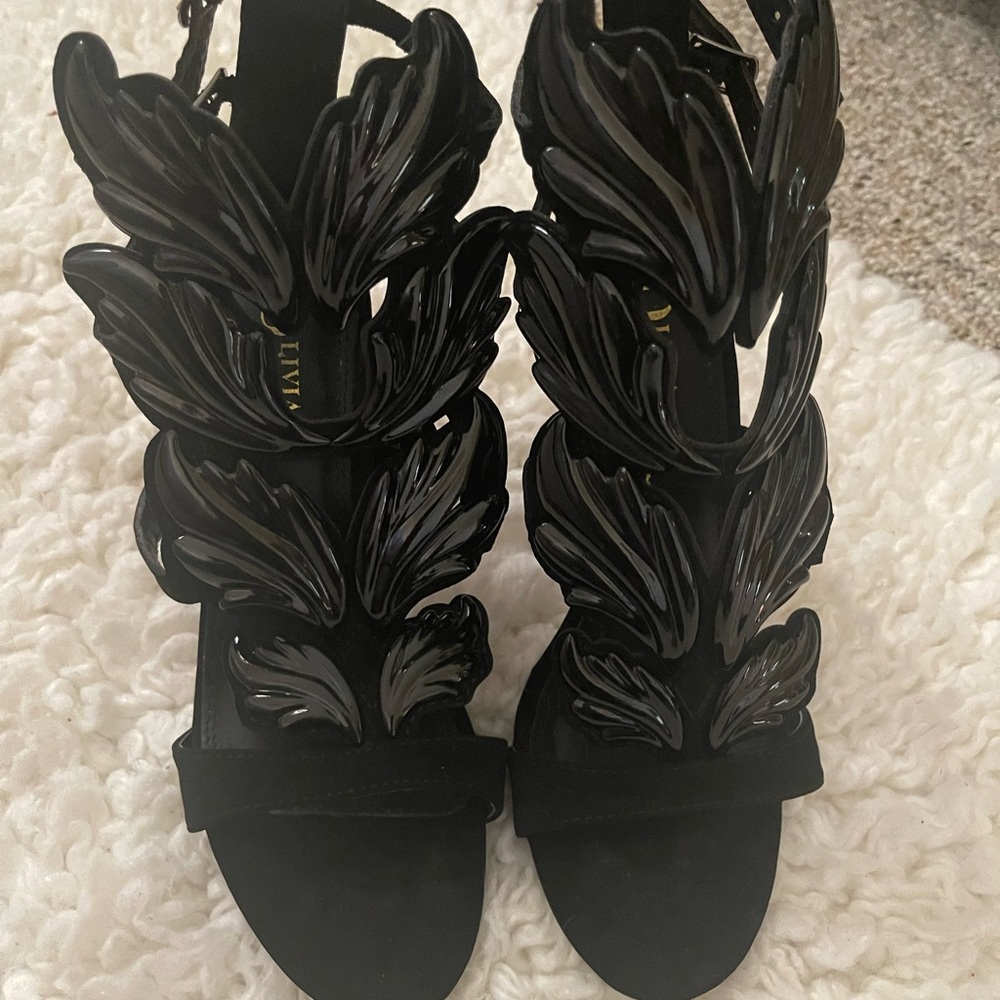 Designer inspiration wing strapped high heel stiletto sandals black size 6